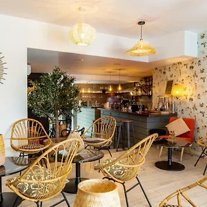 Hotel Hôtel Central, Avinhão